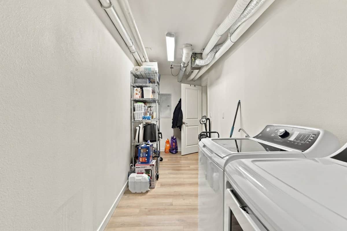 6924 E 11th Ave thumbnail 40