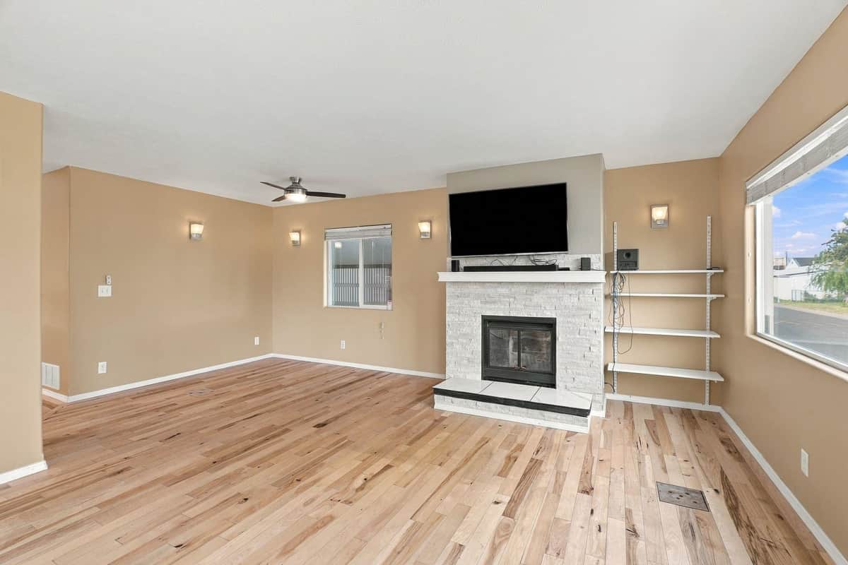 1205 E Lyons Ave thumbnail 4