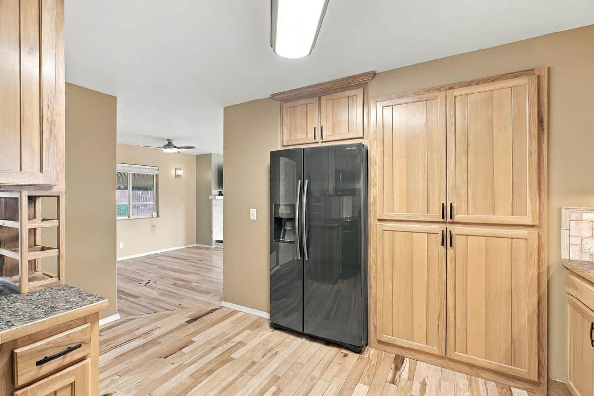 1205 E Lyons Ave thumbnail 15