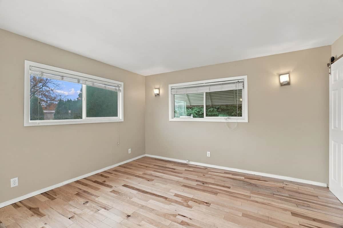 1205 E Lyons Ave thumbnail 16