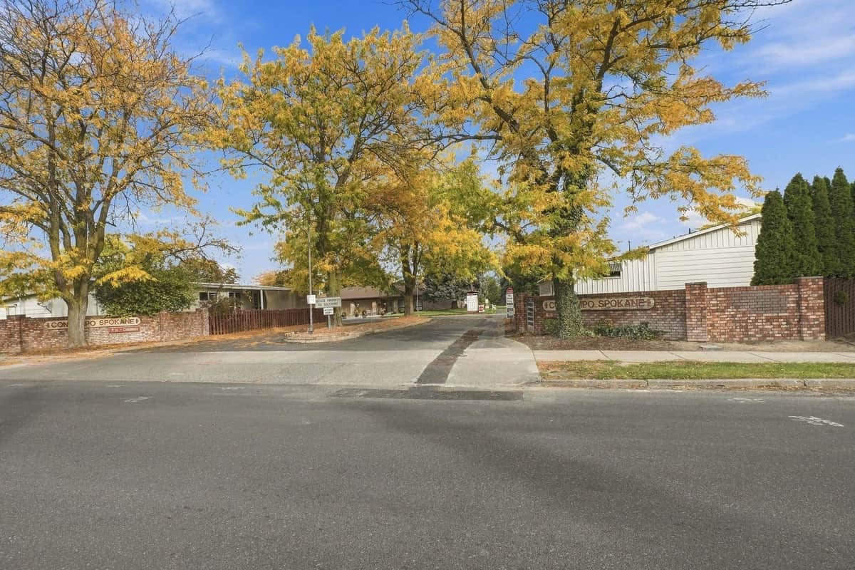 1205 E Lyons Ave thumbnail 37