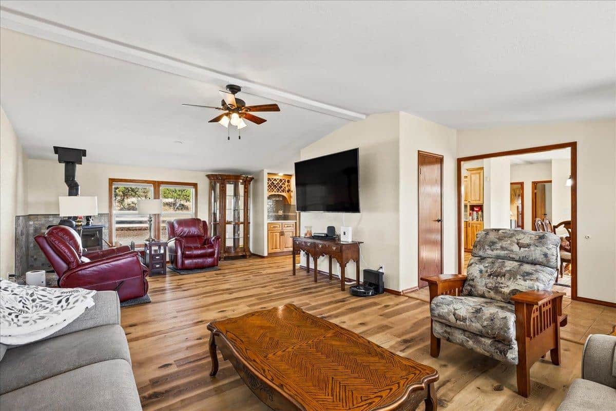 5698 DEER RIDGE Way thumbnail 9