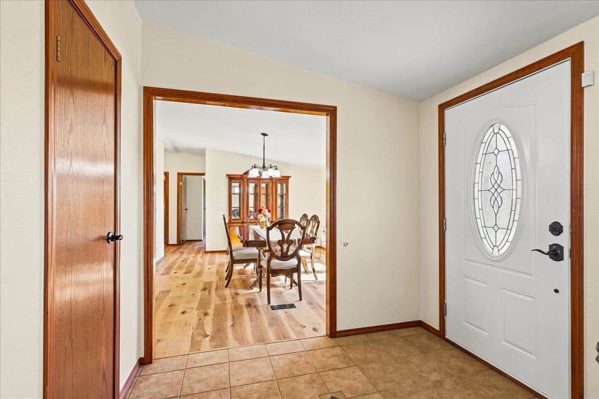 5698 DEER RIDGE Way thumbnail 6