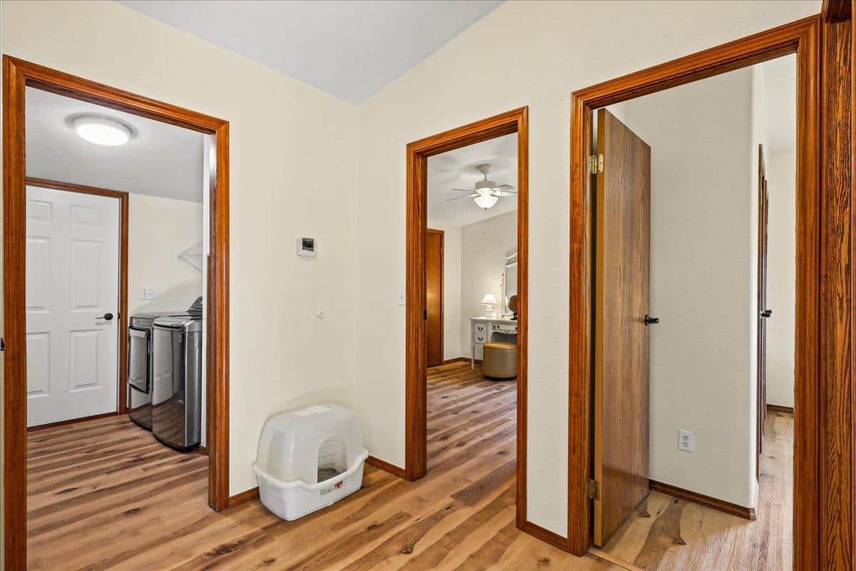 5698 DEER RIDGE Way thumbnail 35