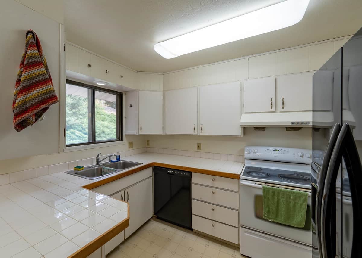 910 SW City View St thumbnail 2