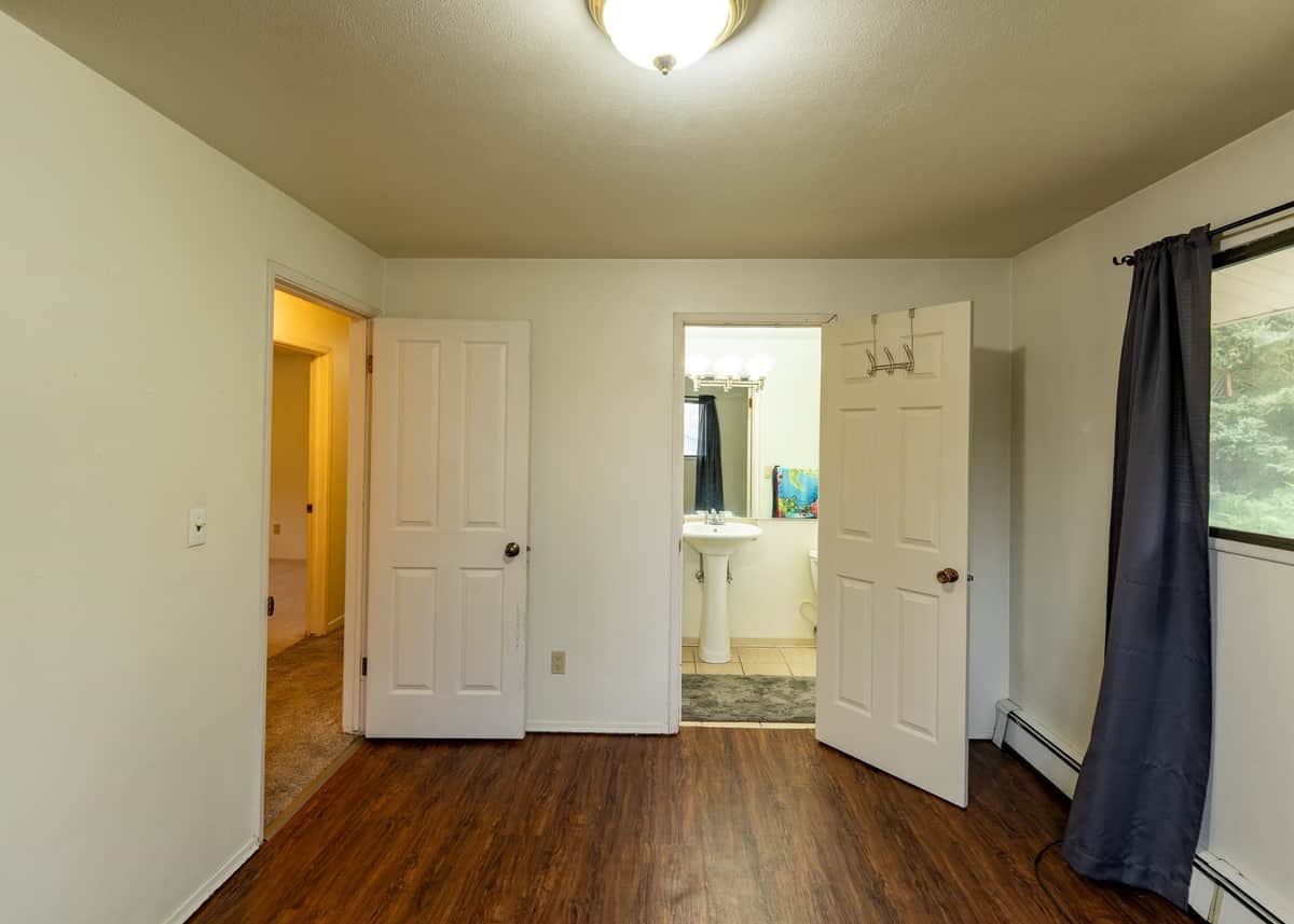 910 SW City View St thumbnail 11