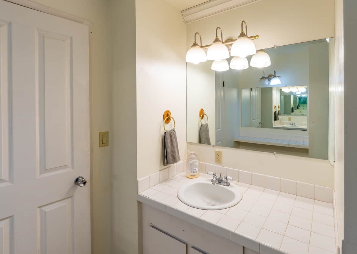 910 SW City View St thumbnail 26