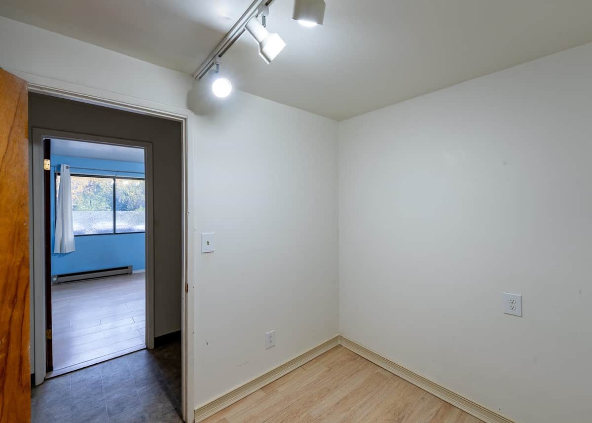 910 SW City View St thumbnail 41