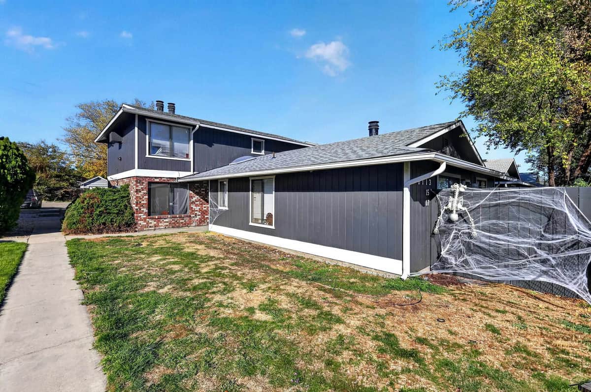 6113-6117 N Addison St thumbnail 2