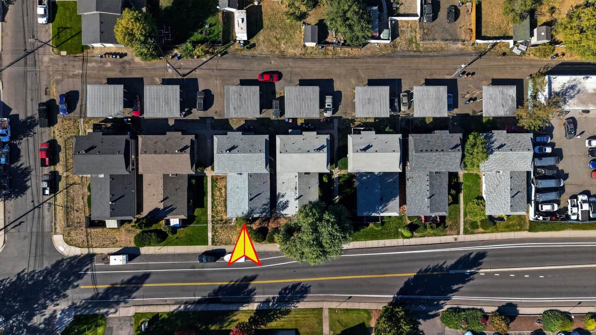6113-6117 N Addison St thumbnail 23