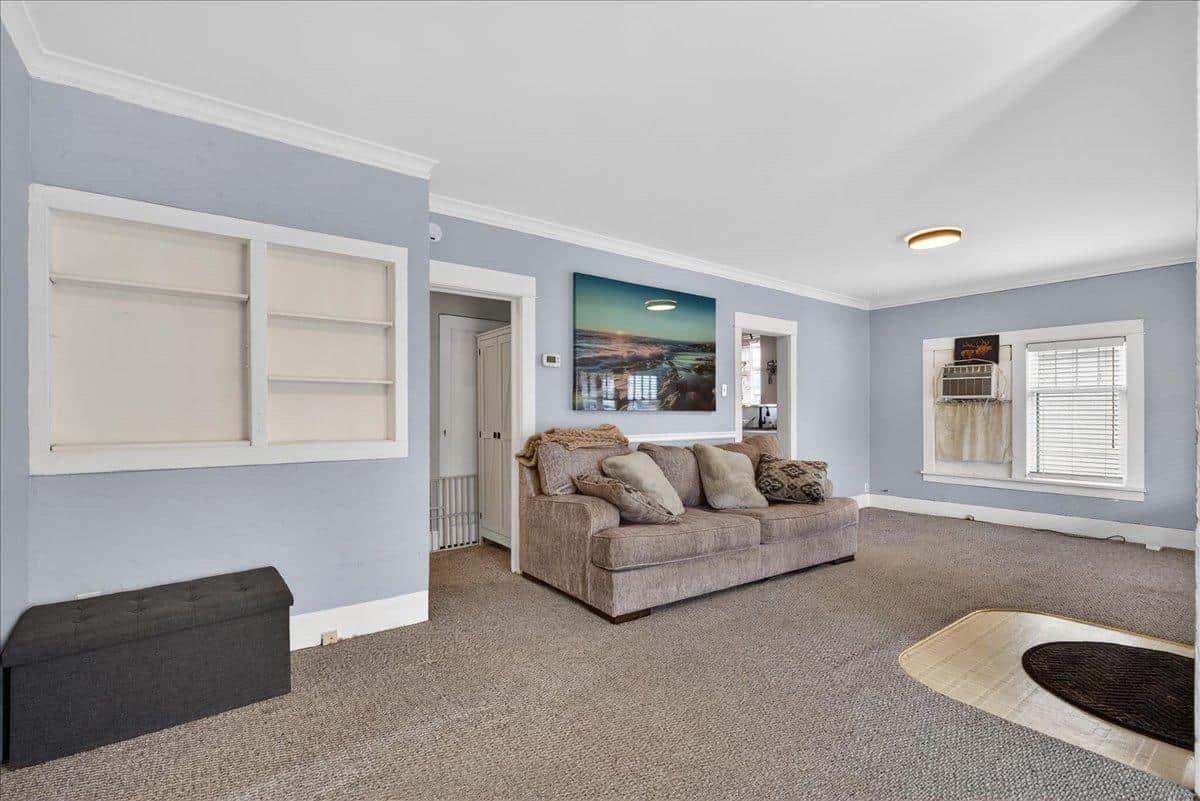 2927 E Wabash Ave thumbnail 7