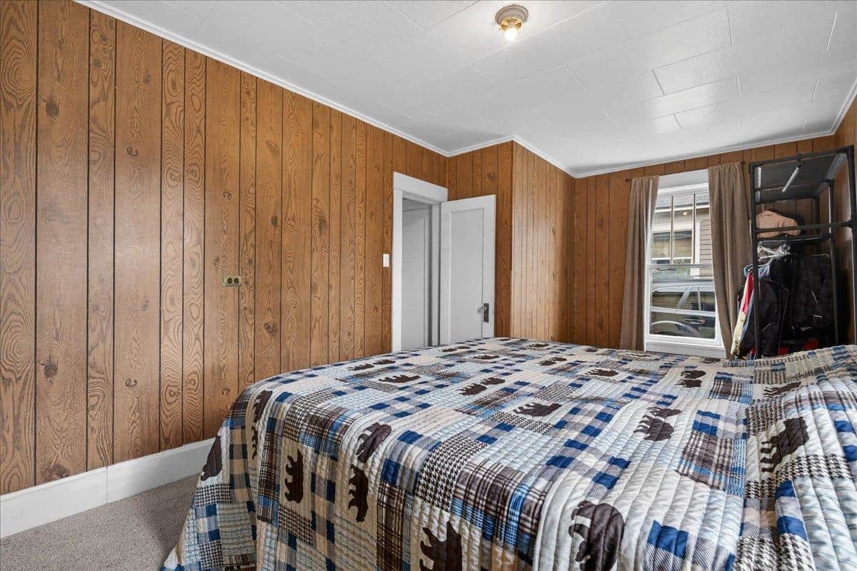 2927 E Wabash Ave thumbnail 13