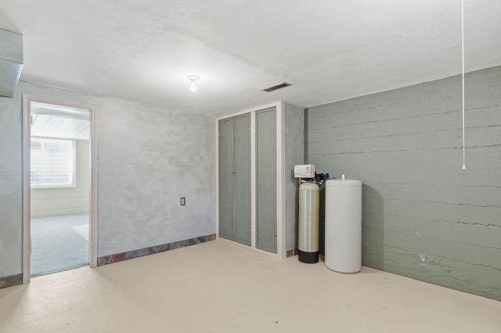 517 S Bowdish Rd thumbnail 25
