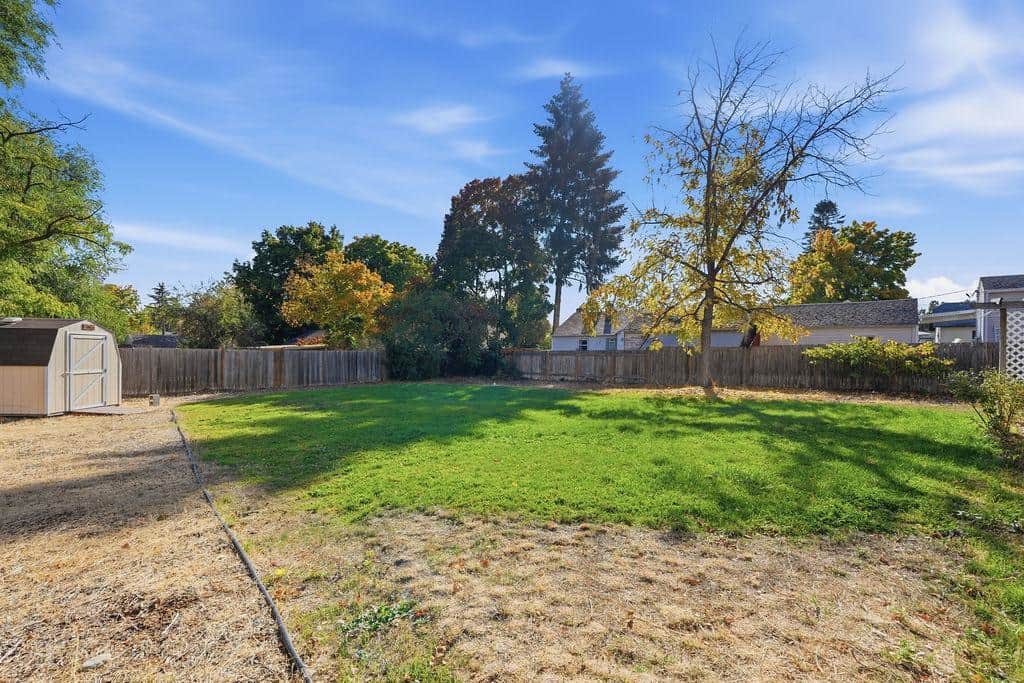 517 S Bowdish Rd thumbnail 37