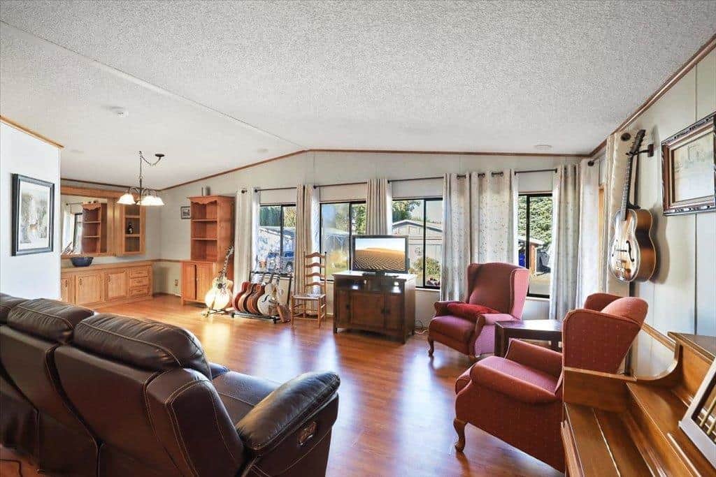 3316 E Valley Forge Ln thumbnail 3