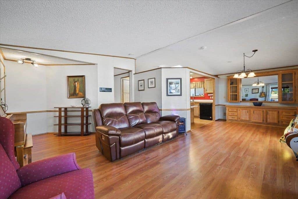 3316 E Valley Forge Ln thumbnail 4
