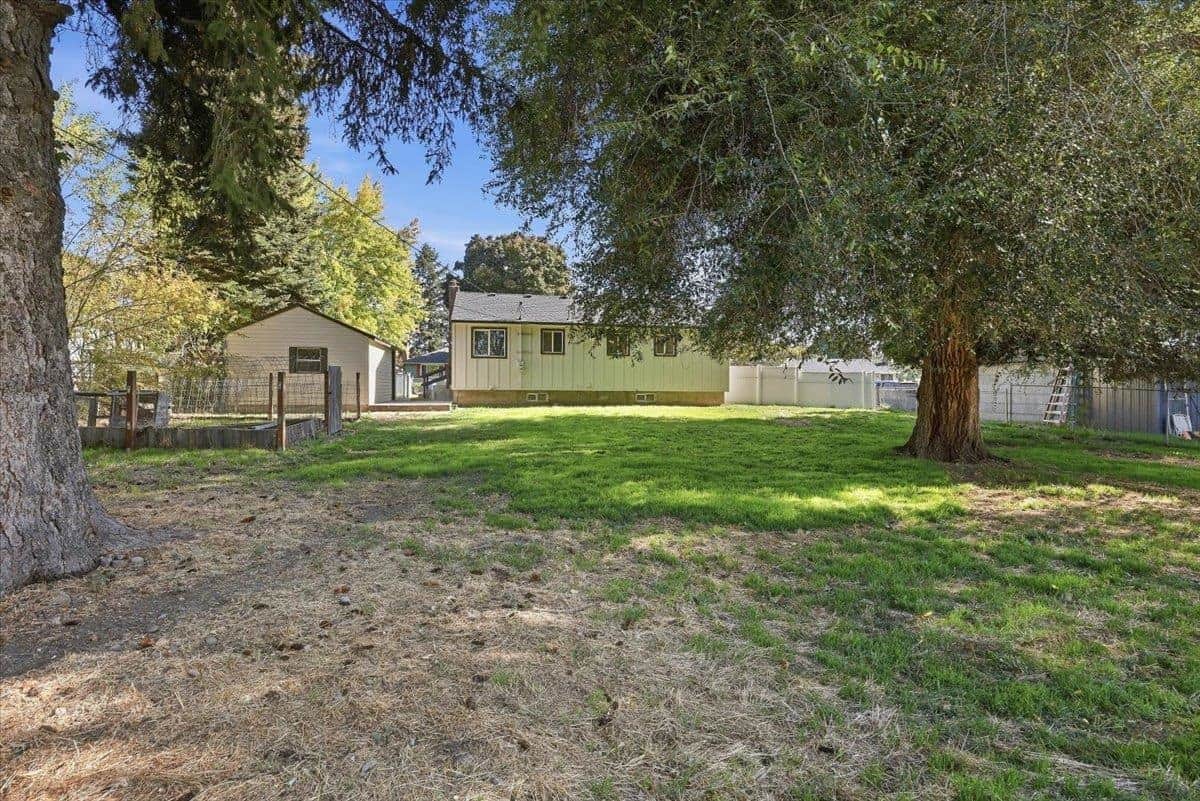1101 N Rudolf Rd thumbnail 24
