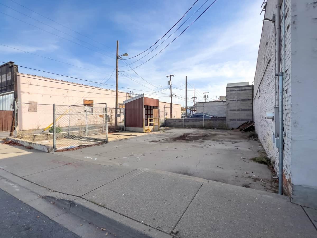 168 N Main St thumbnail 21
