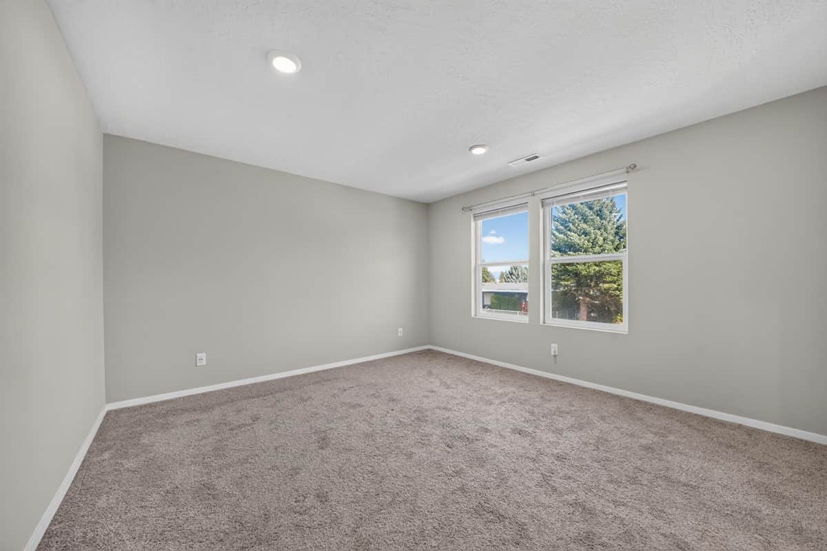 12126 N Greene St thumbnail 16