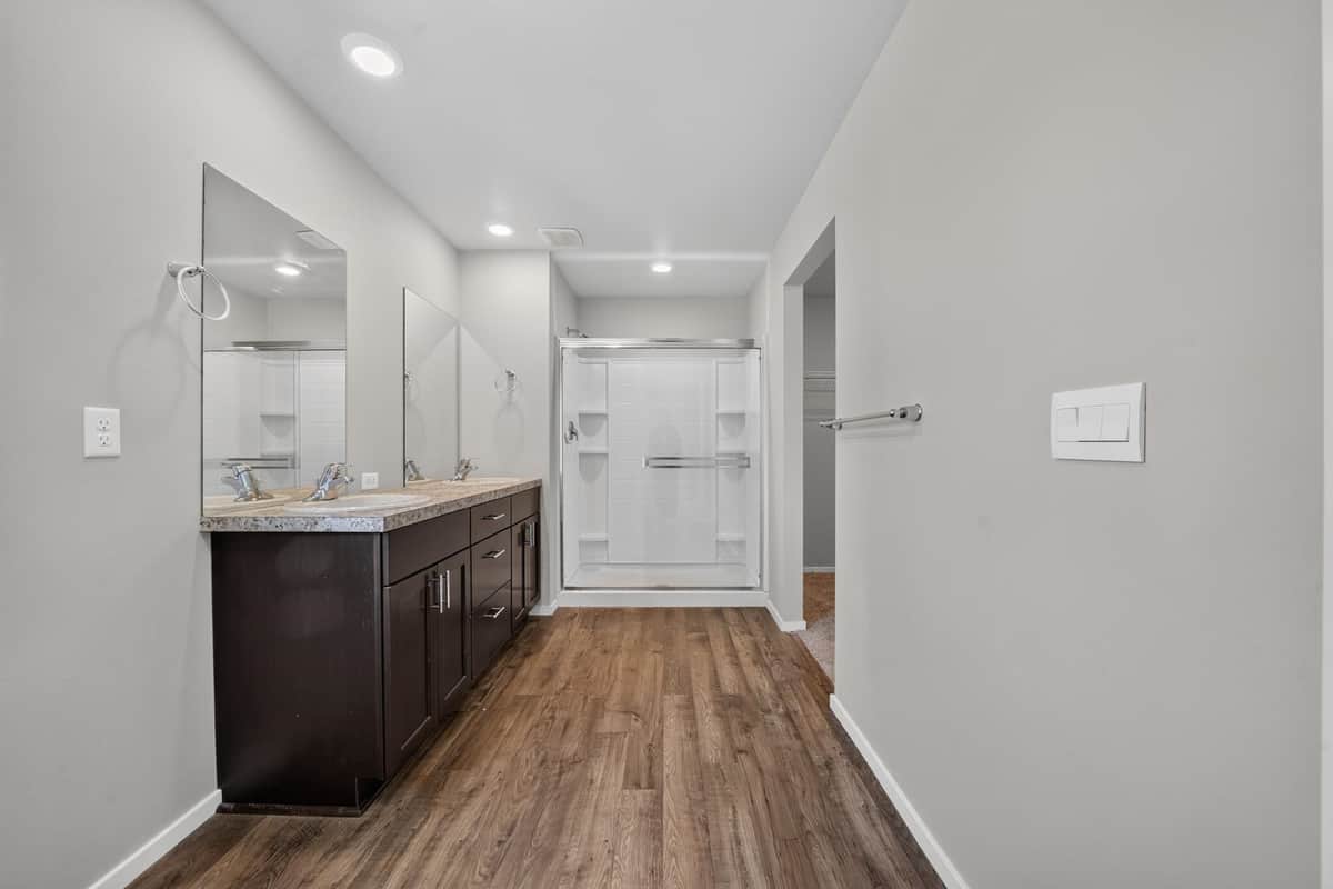 12126 N Greene St thumbnail 19