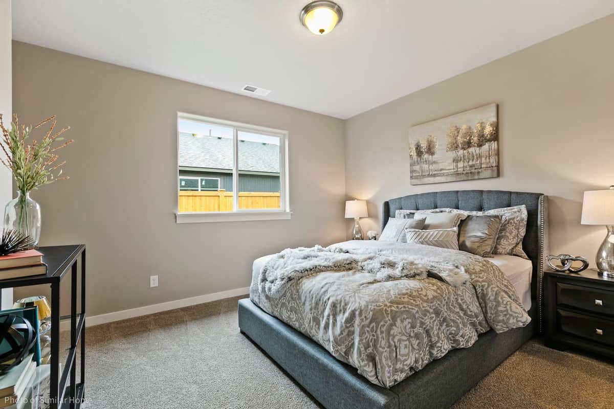 8745 N Hemlock Rd thumbnail 7
