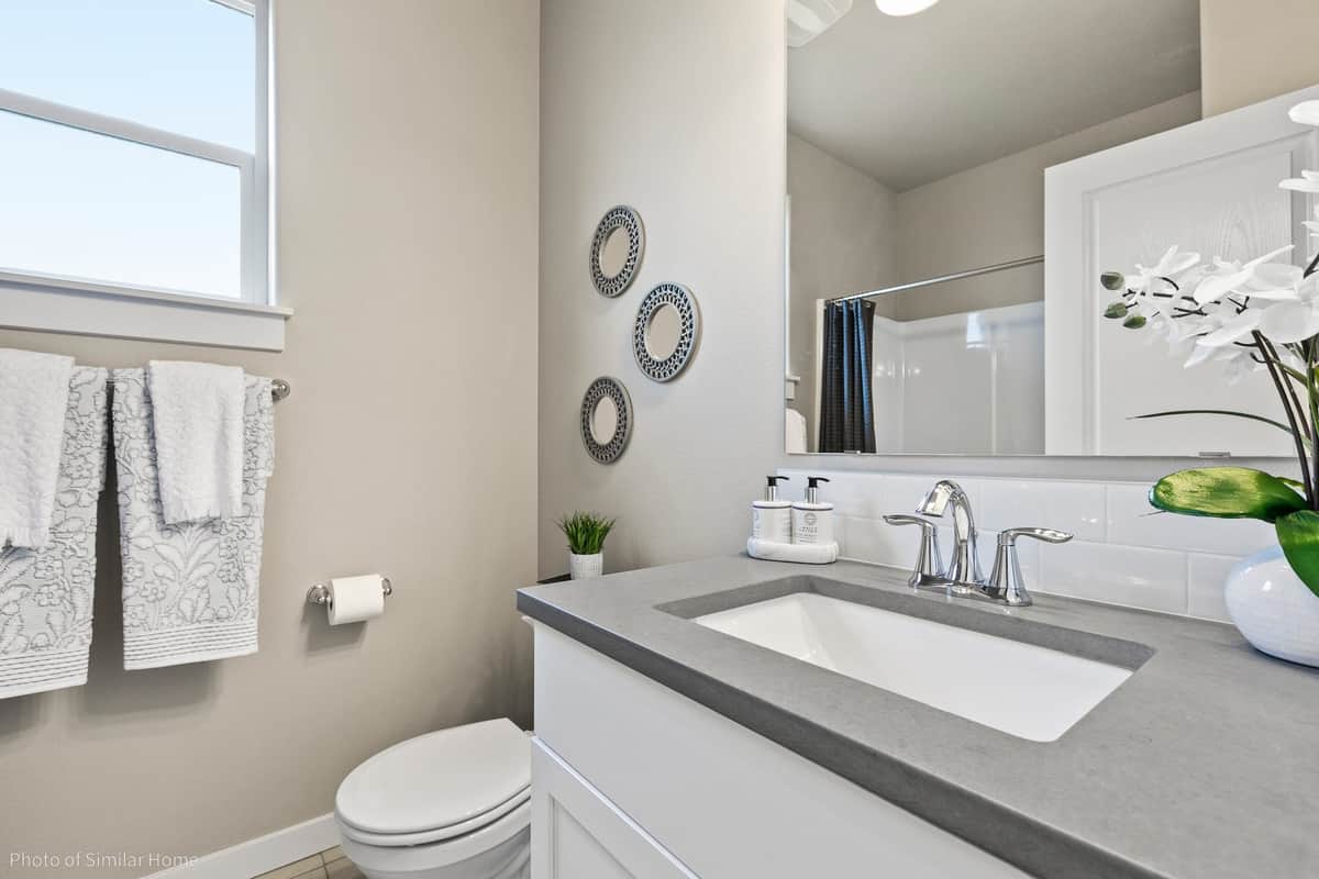 8745 N Hemlock Rd thumbnail 13