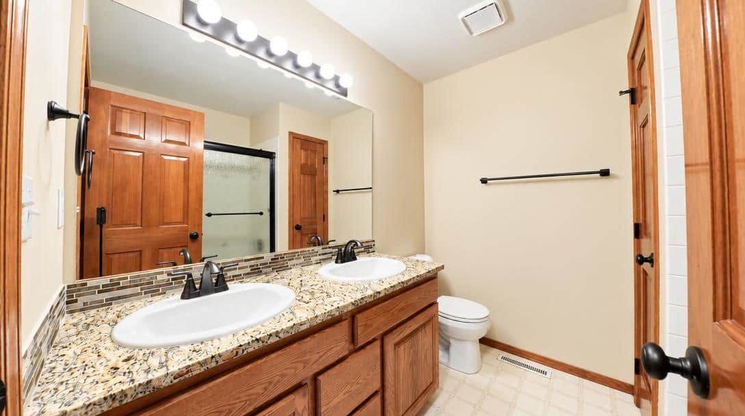 6615 S Westchester Dr thumbnail 34