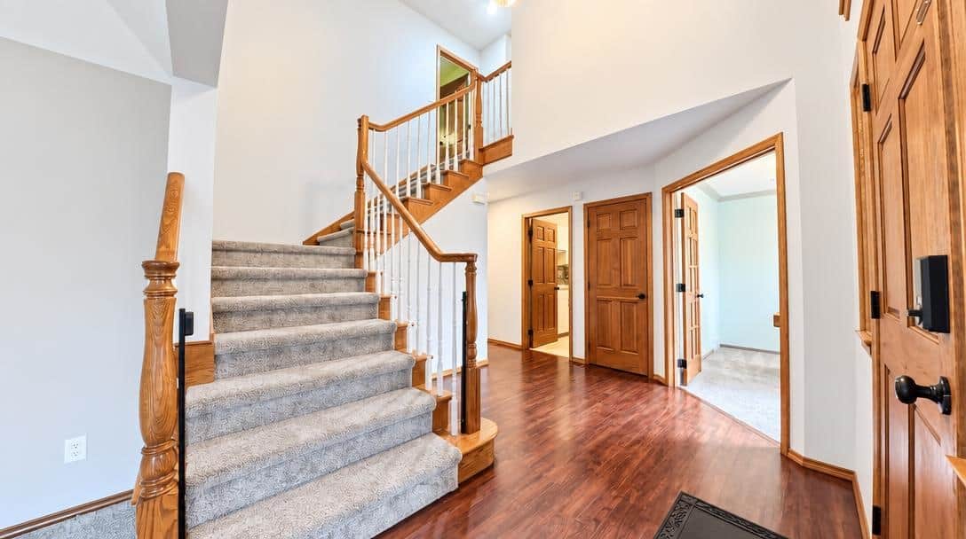 6615 S Westchester Dr thumbnail 4