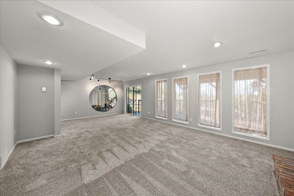 8032 E Woodview Dr thumbnail 27