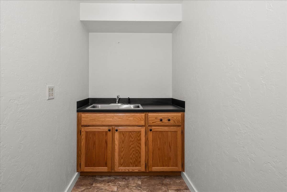 8032 E Woodview Dr thumbnail 31