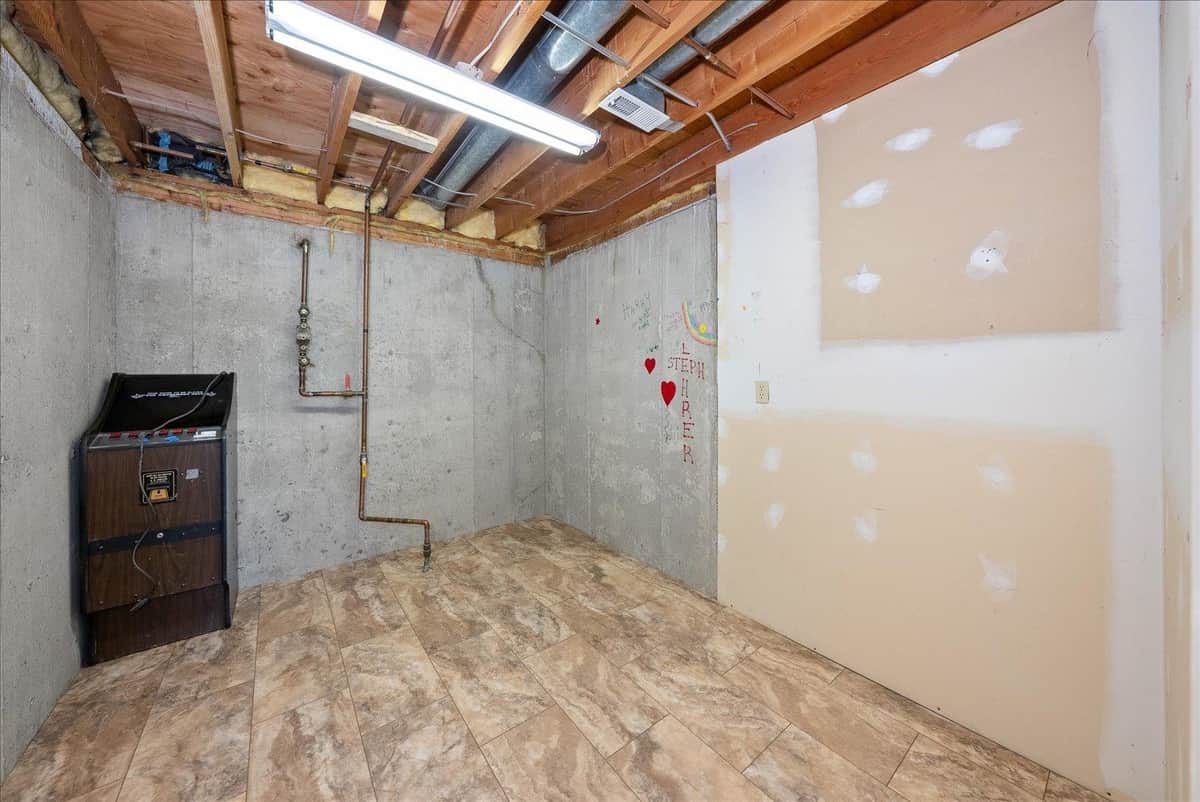 8032 E Woodview Dr thumbnail 33
