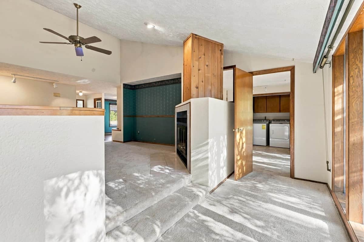 2110 E 56th Ct thumbnail 6