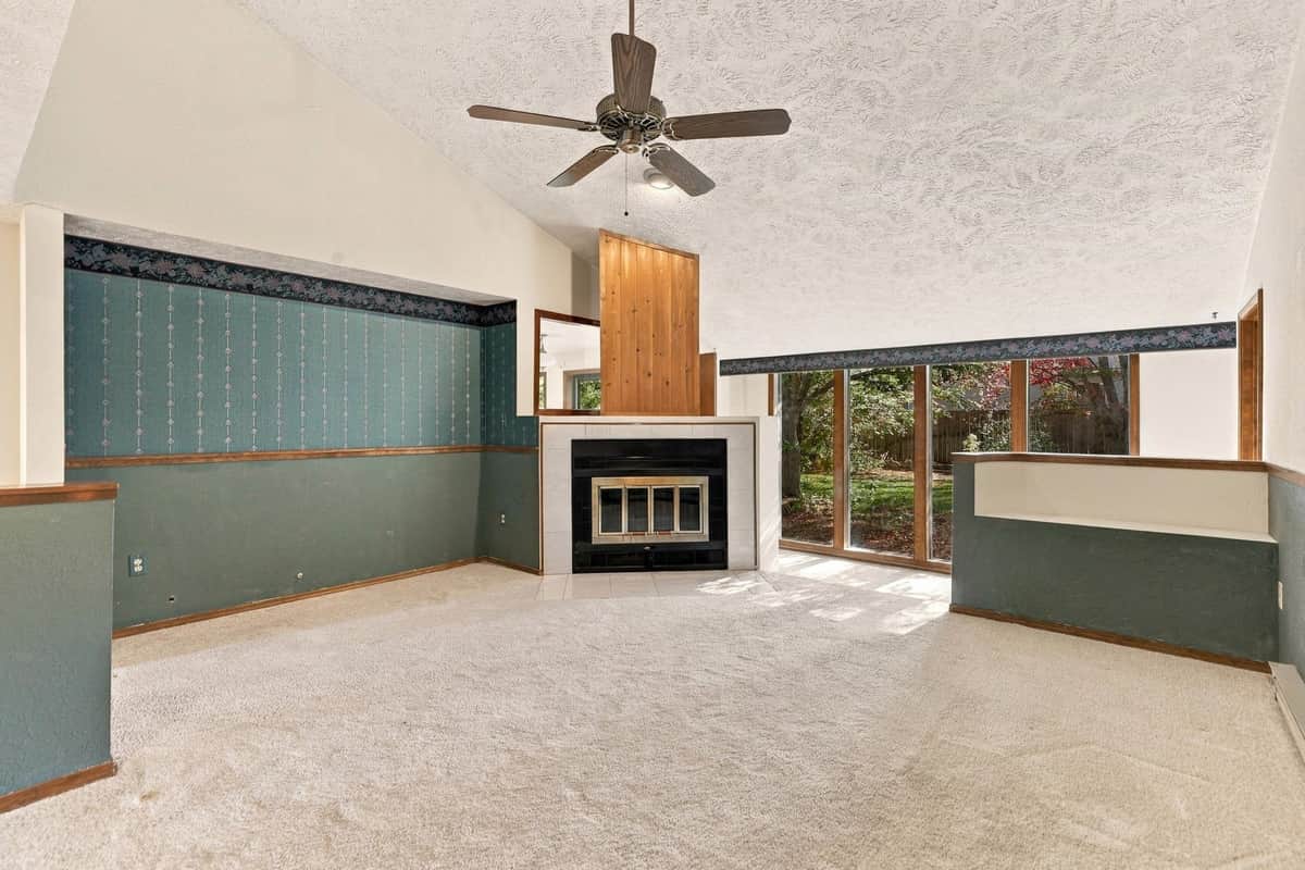 2110 E 56th Ct thumbnail 7