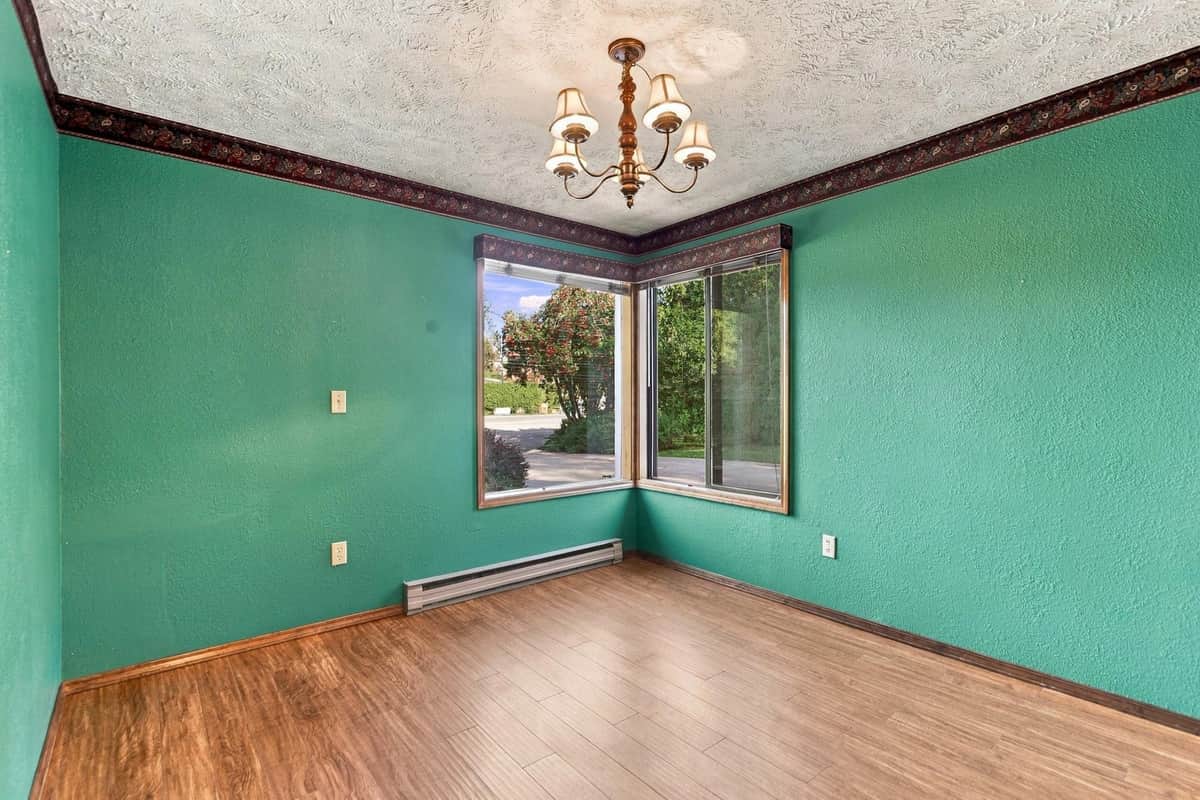 2110 E 56th Ct thumbnail 12
