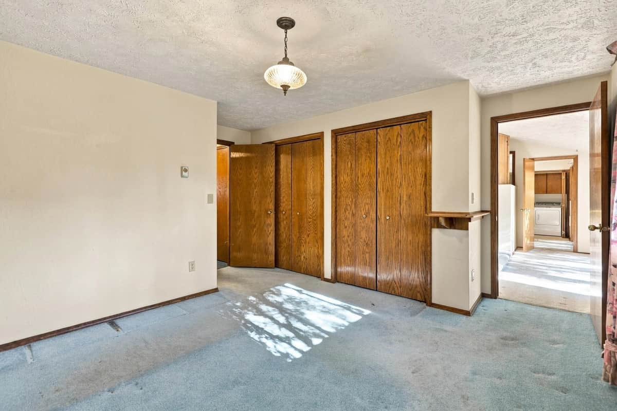 2110 E 56th Ct thumbnail 21