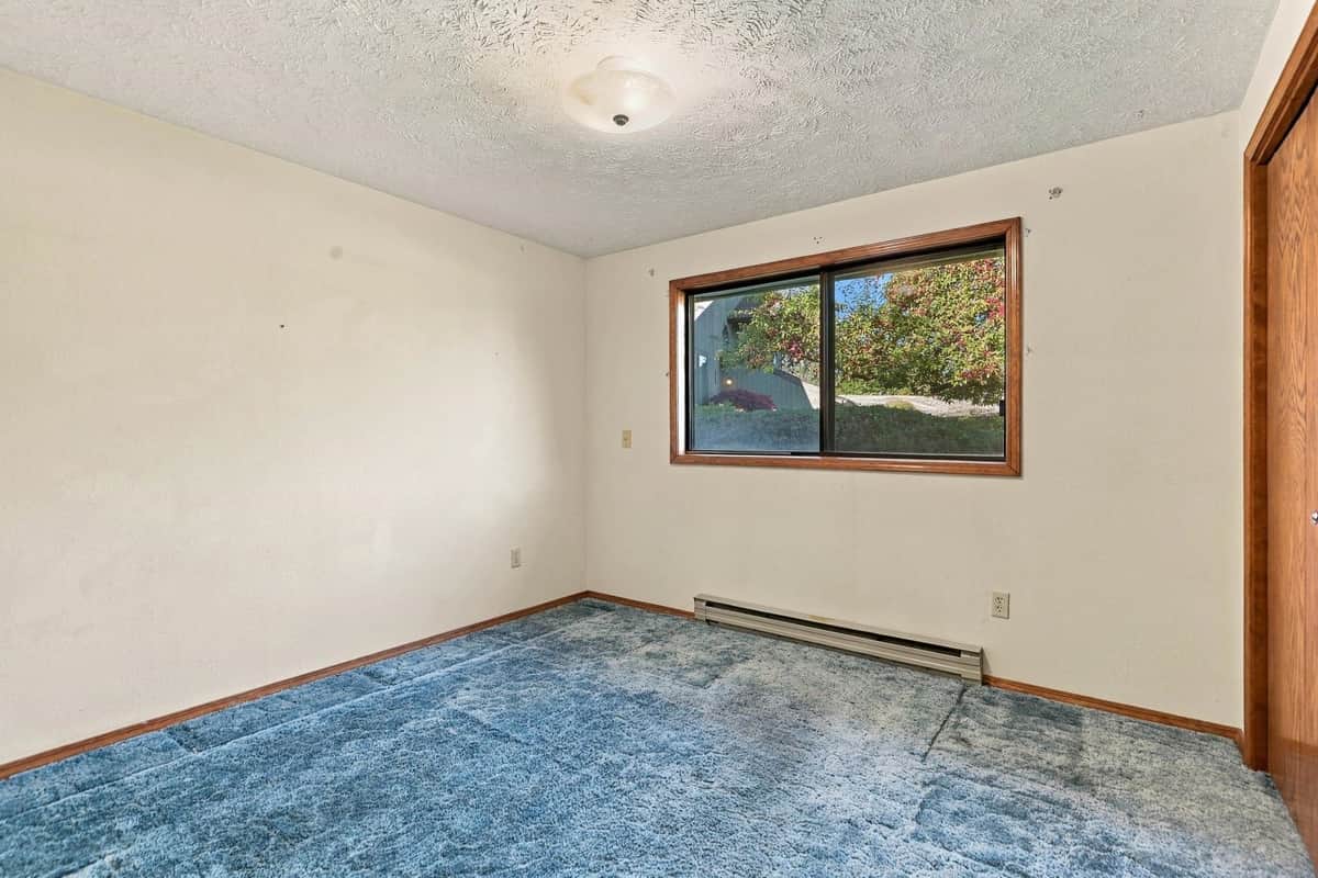 2110 E 56th Ct thumbnail 23