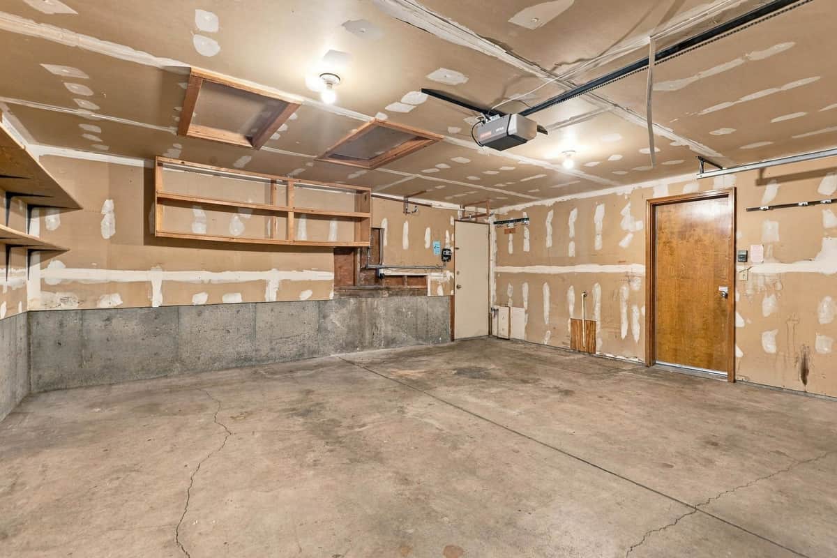 2110 E 56th Ct thumbnail 28