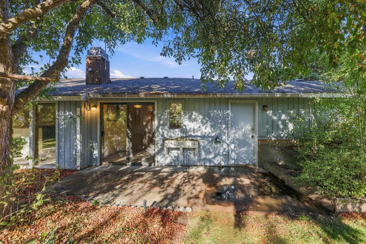 2110 E 56th Ct thumbnail 30
