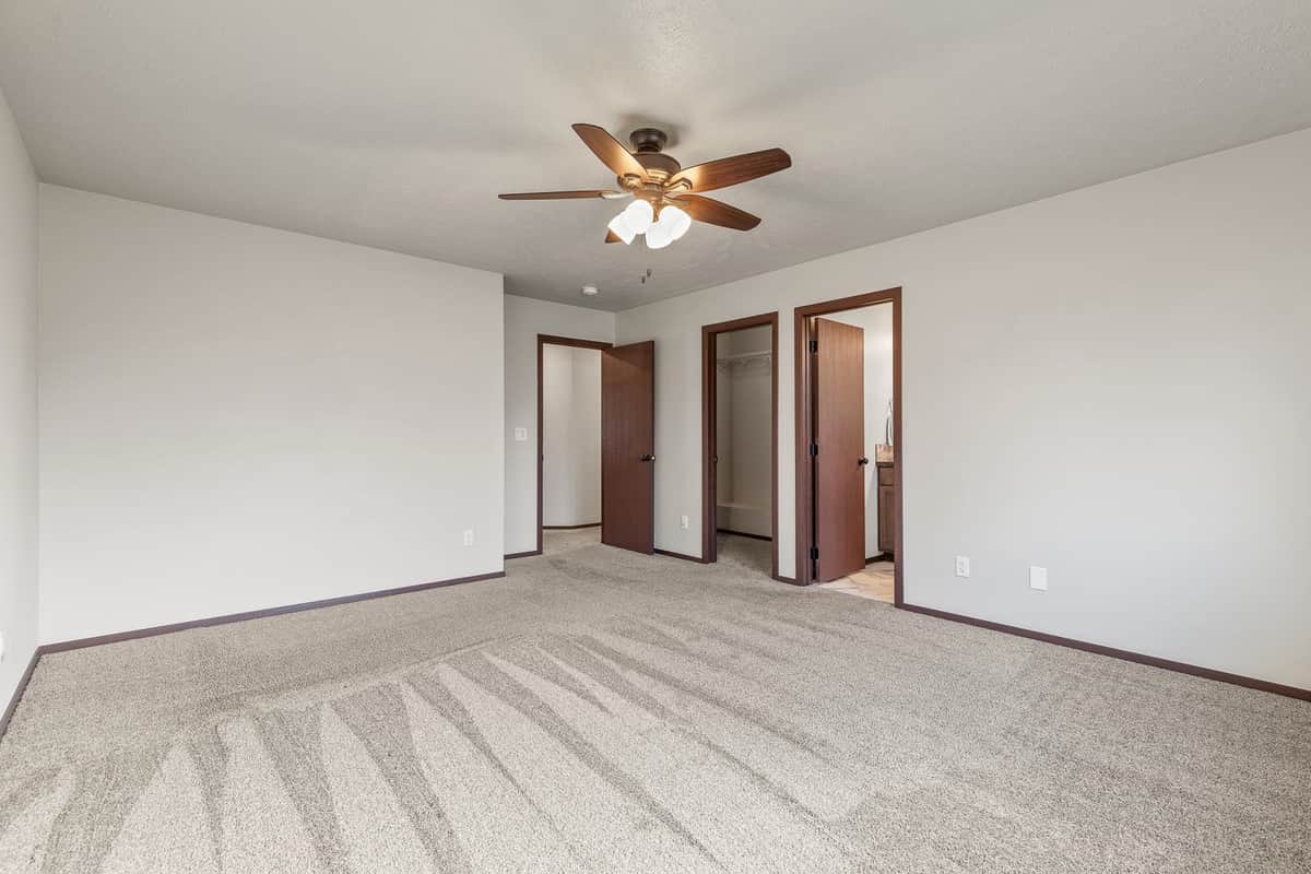 521 N Calvin Ln thumbnail 12