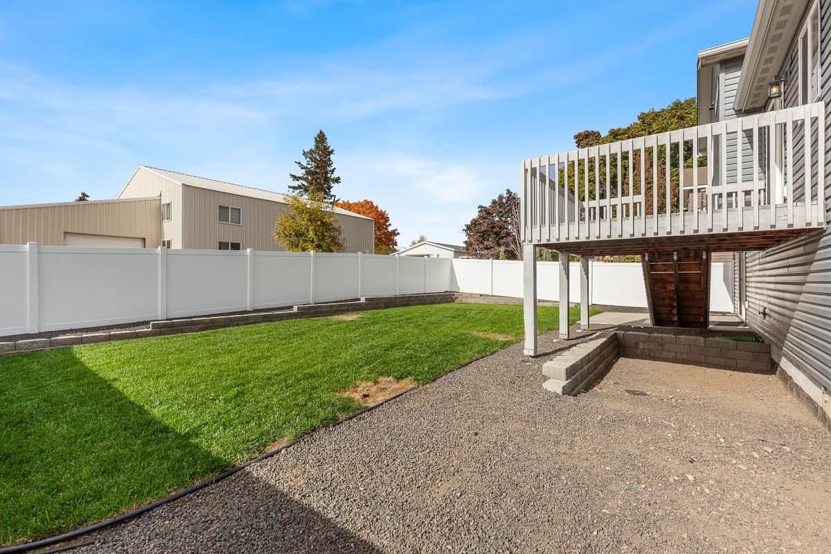 521 N Calvin Ln thumbnail 27