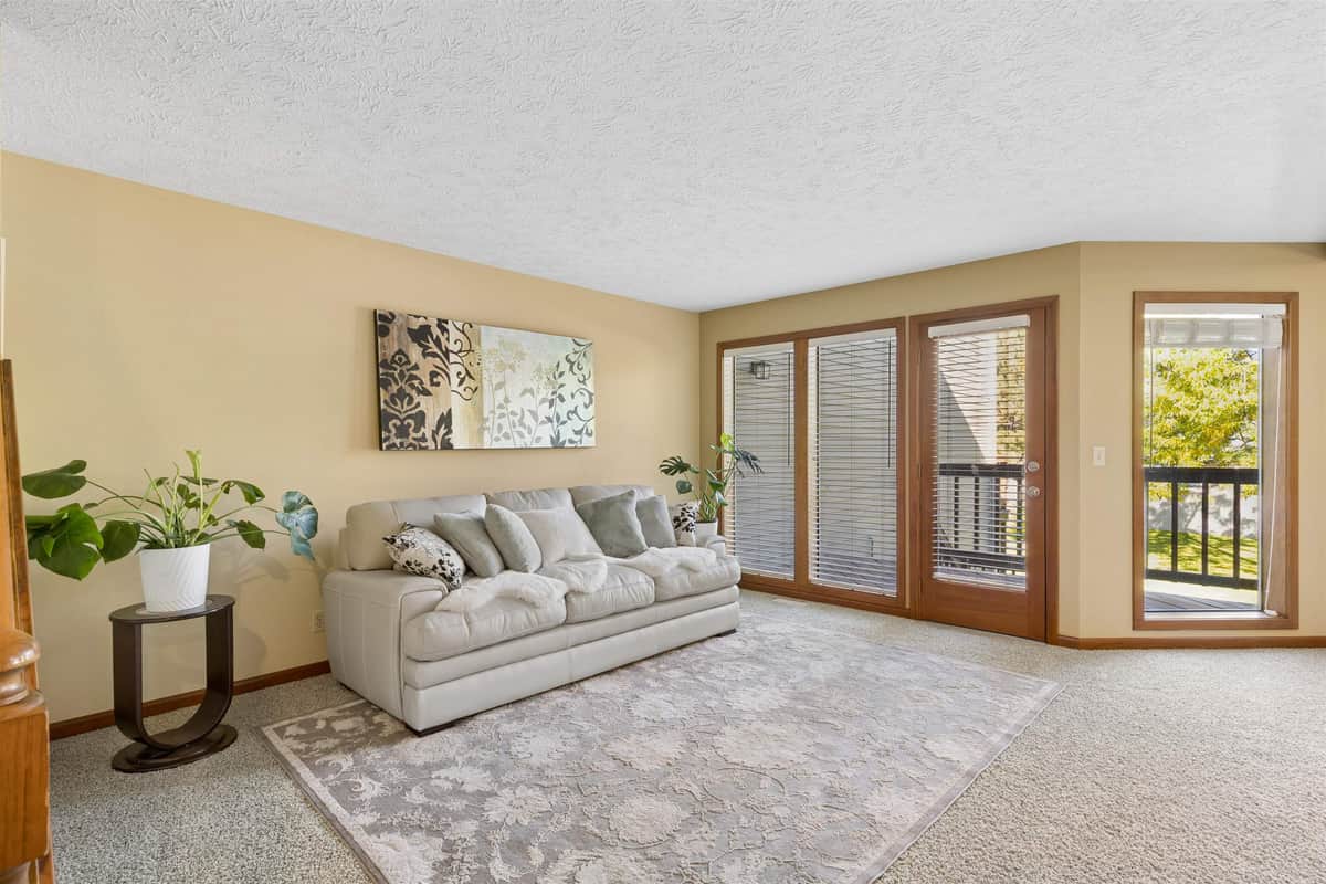 702 W Briar Cliff Ct thumbnail 12