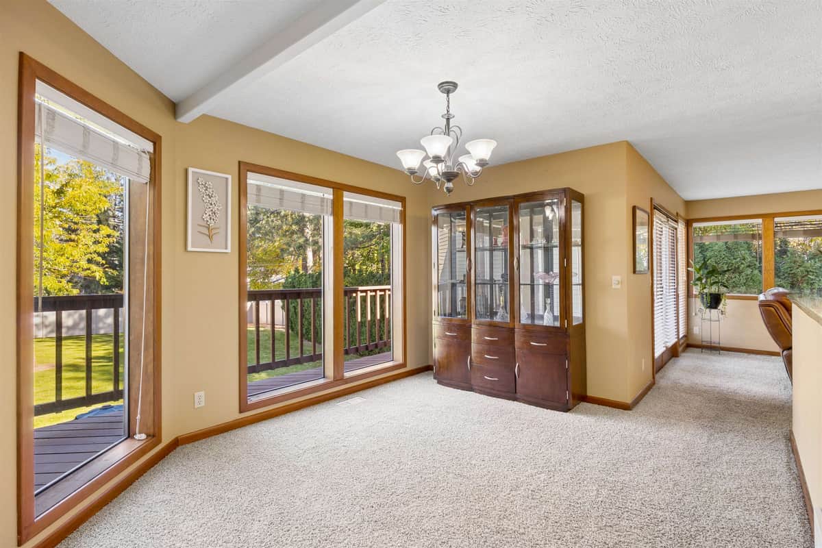 702 W Briar Cliff Ct thumbnail 11