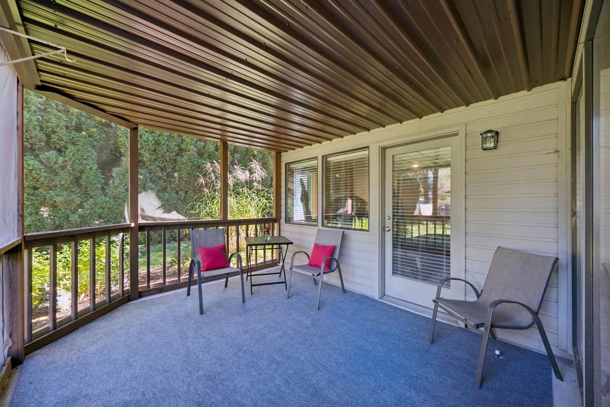 702 W Briar Cliff Ct thumbnail 29