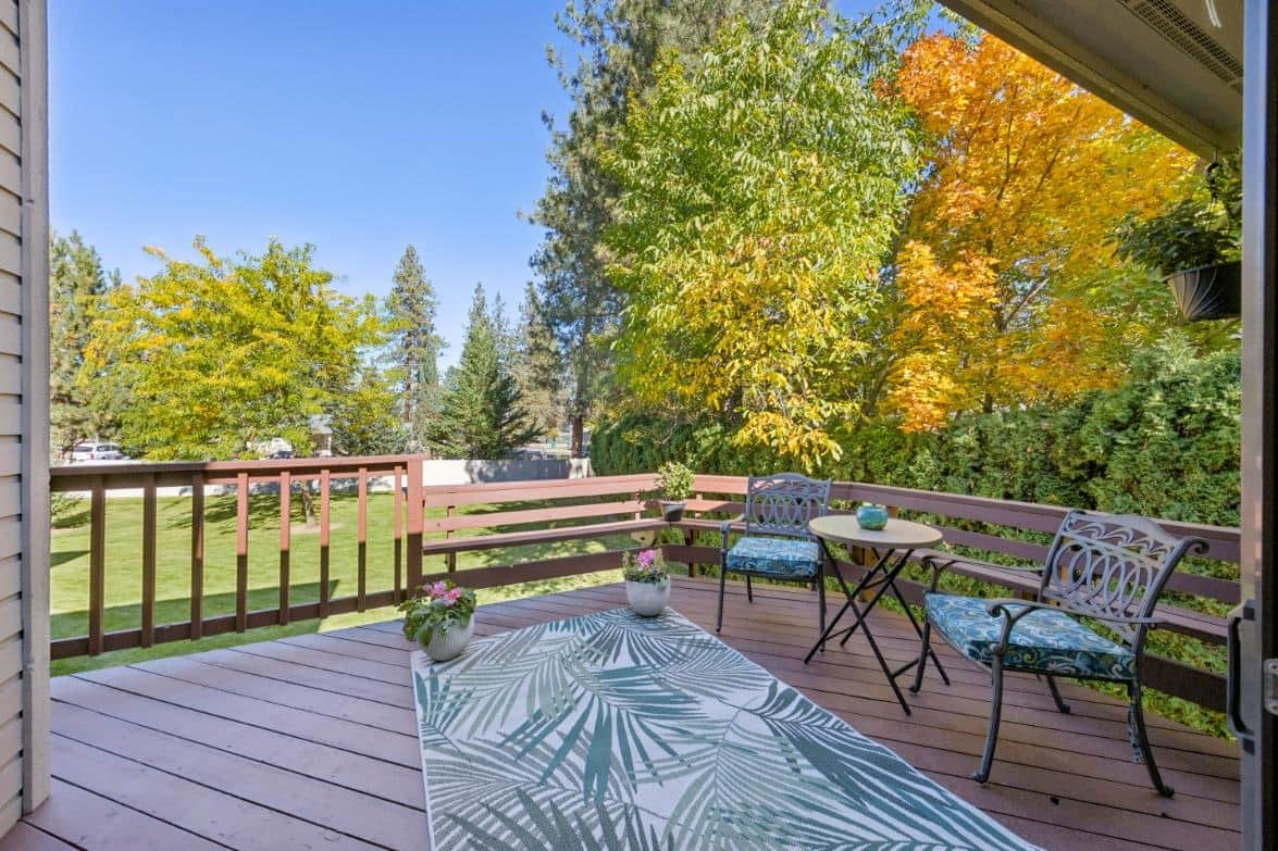 702 W Briar Cliff Ct thumbnail 32