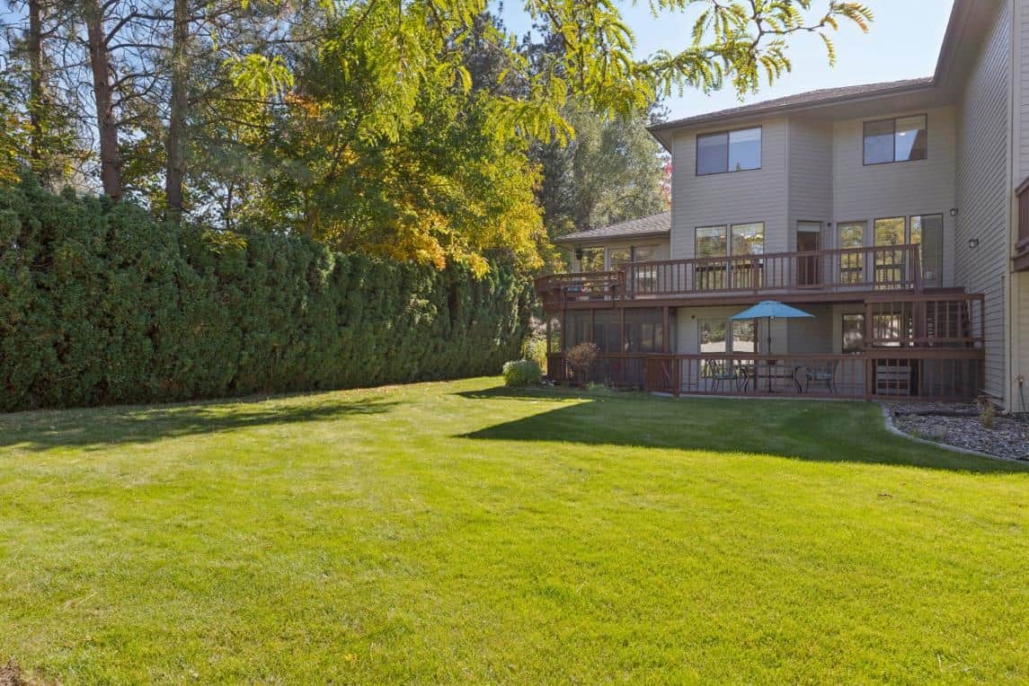 702 W Briar Cliff Ct thumbnail 40