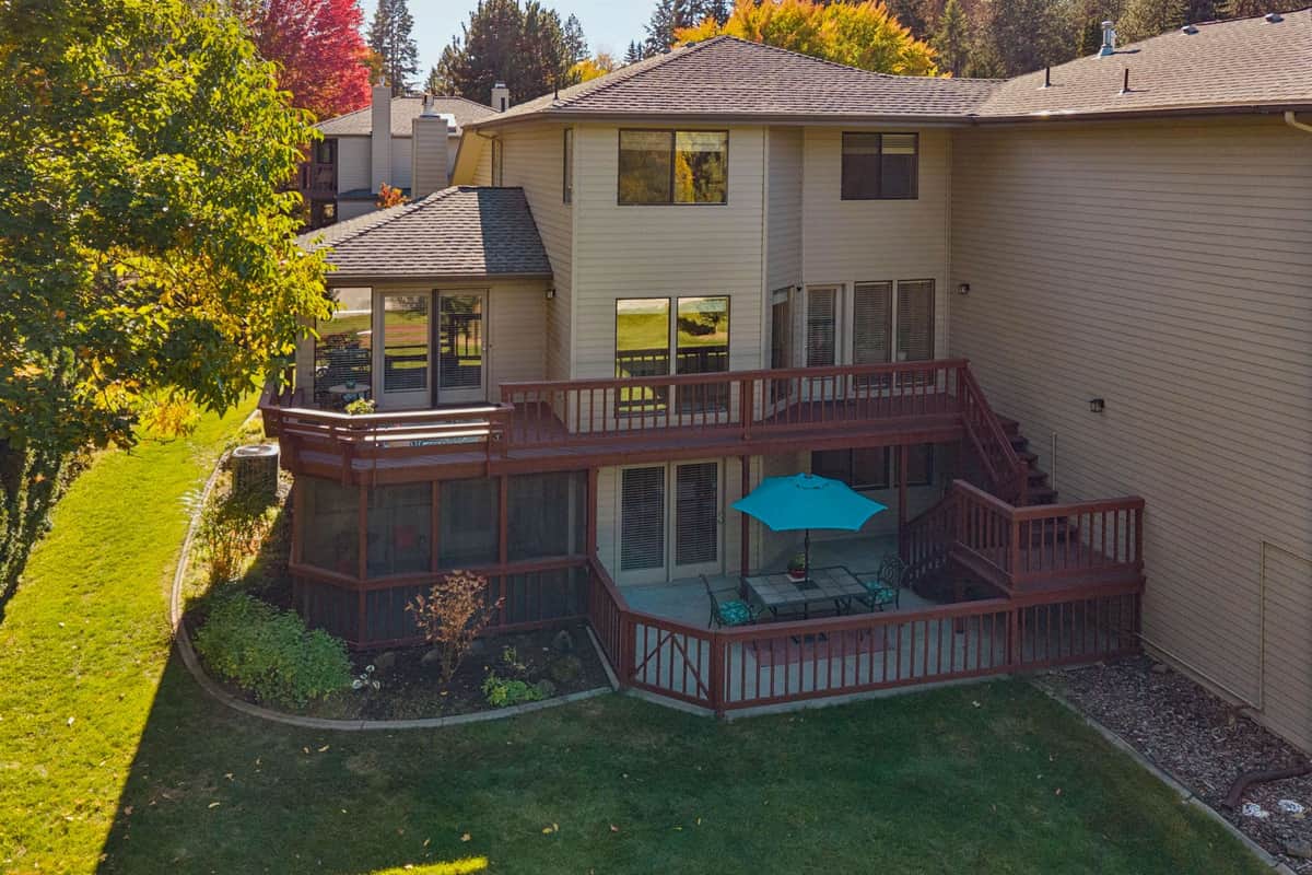 702 W Briar Cliff Ct thumbnail 38