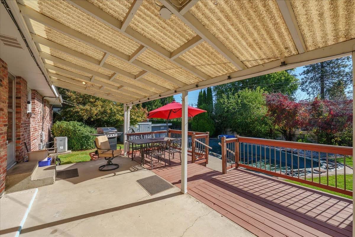 2633 W Woodside Ave thumbnail 6