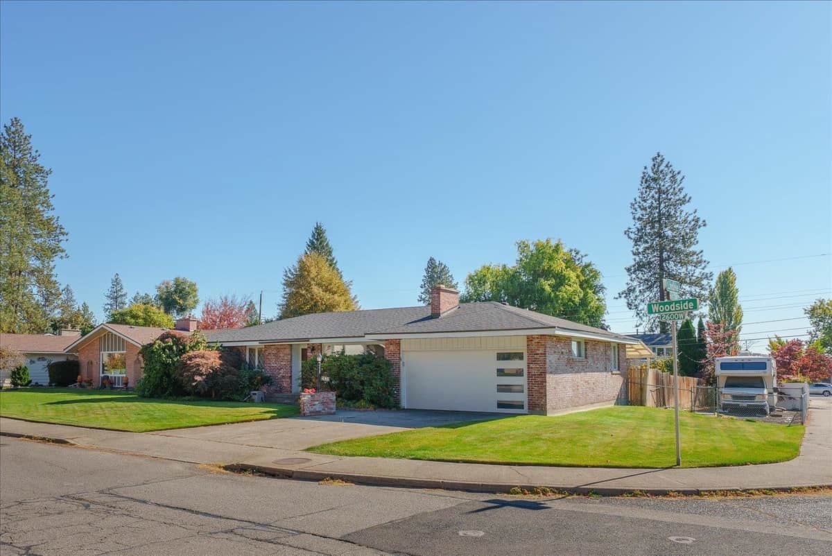 2633 W Woodside Ave thumbnail 10