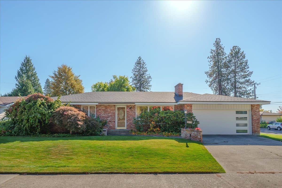 2633 W Woodside Ave thumbnail 11