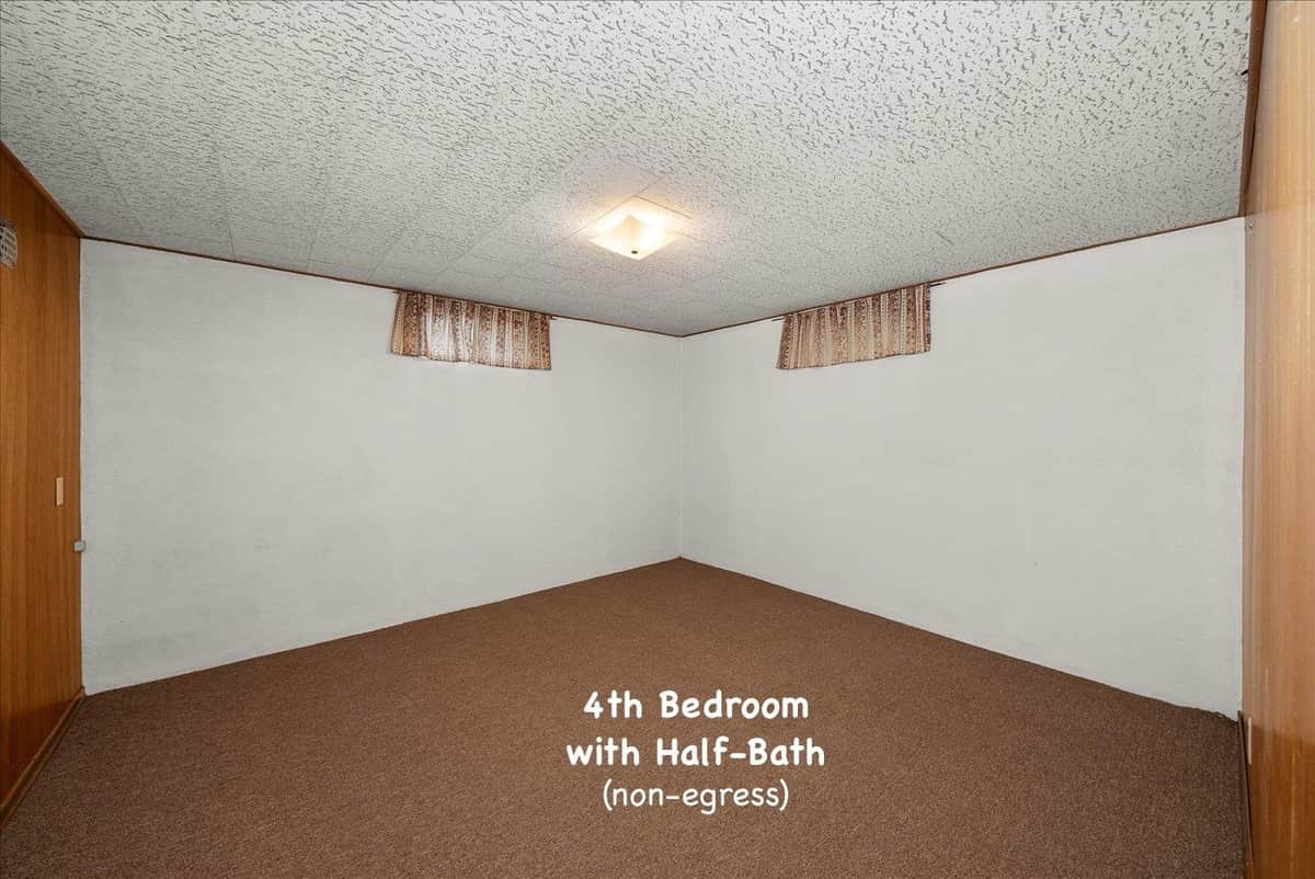 2633 W Woodside Ave thumbnail 34